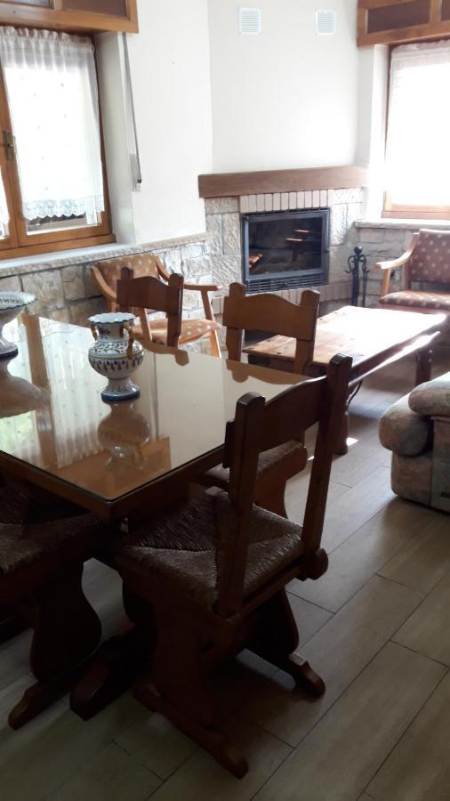Apartamento Casa Geli #1 La Robellada de Onis 外观 照片